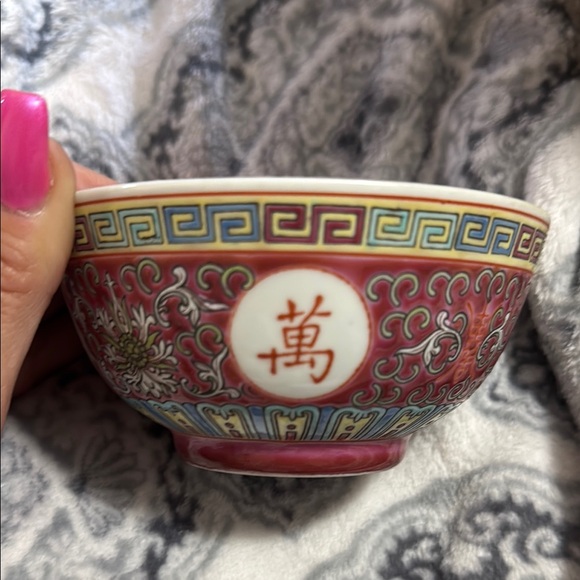 Chinese Mun Shou Porcelain Two Soup/Rice Bowls and One Noodle Bowl